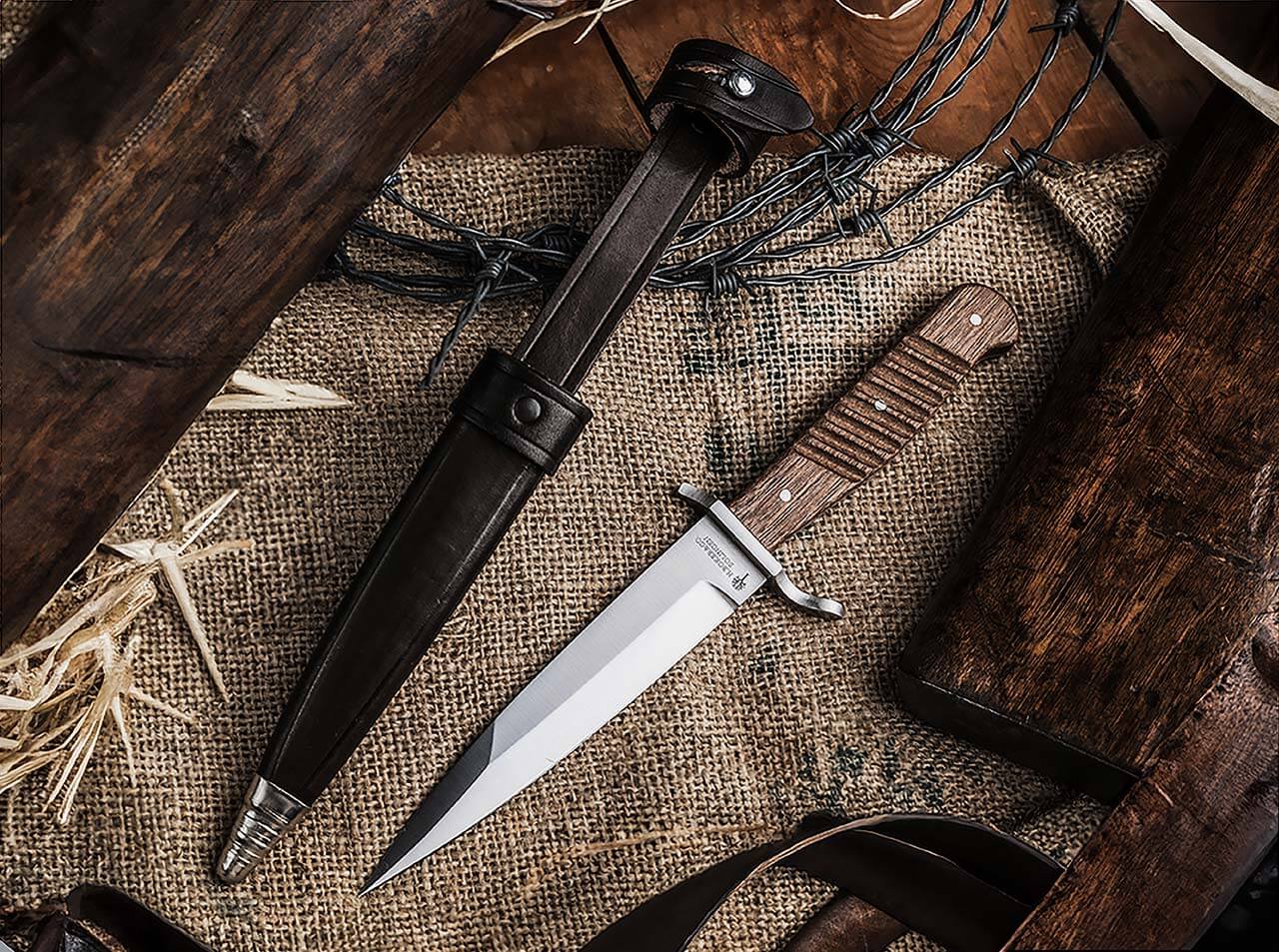Boker Trench Fixed Blade Knife Walnut 121918