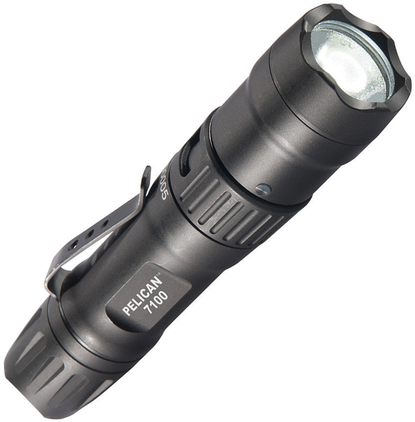 Pelican 7100 Rechargeable Flashlight 7100