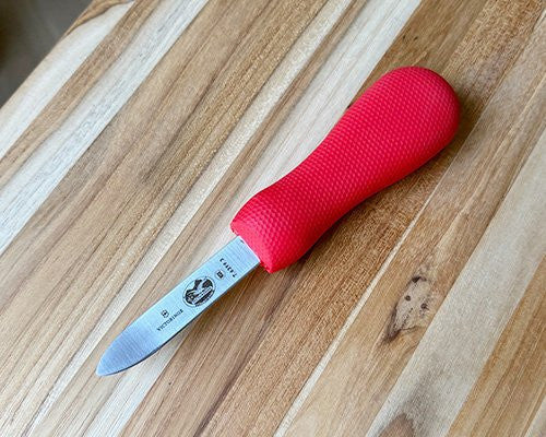 Victorinox 7.6399.3 New Haven Style Oyster Knife w/ 2 3/4" Blade, Red Supergrip Handle
