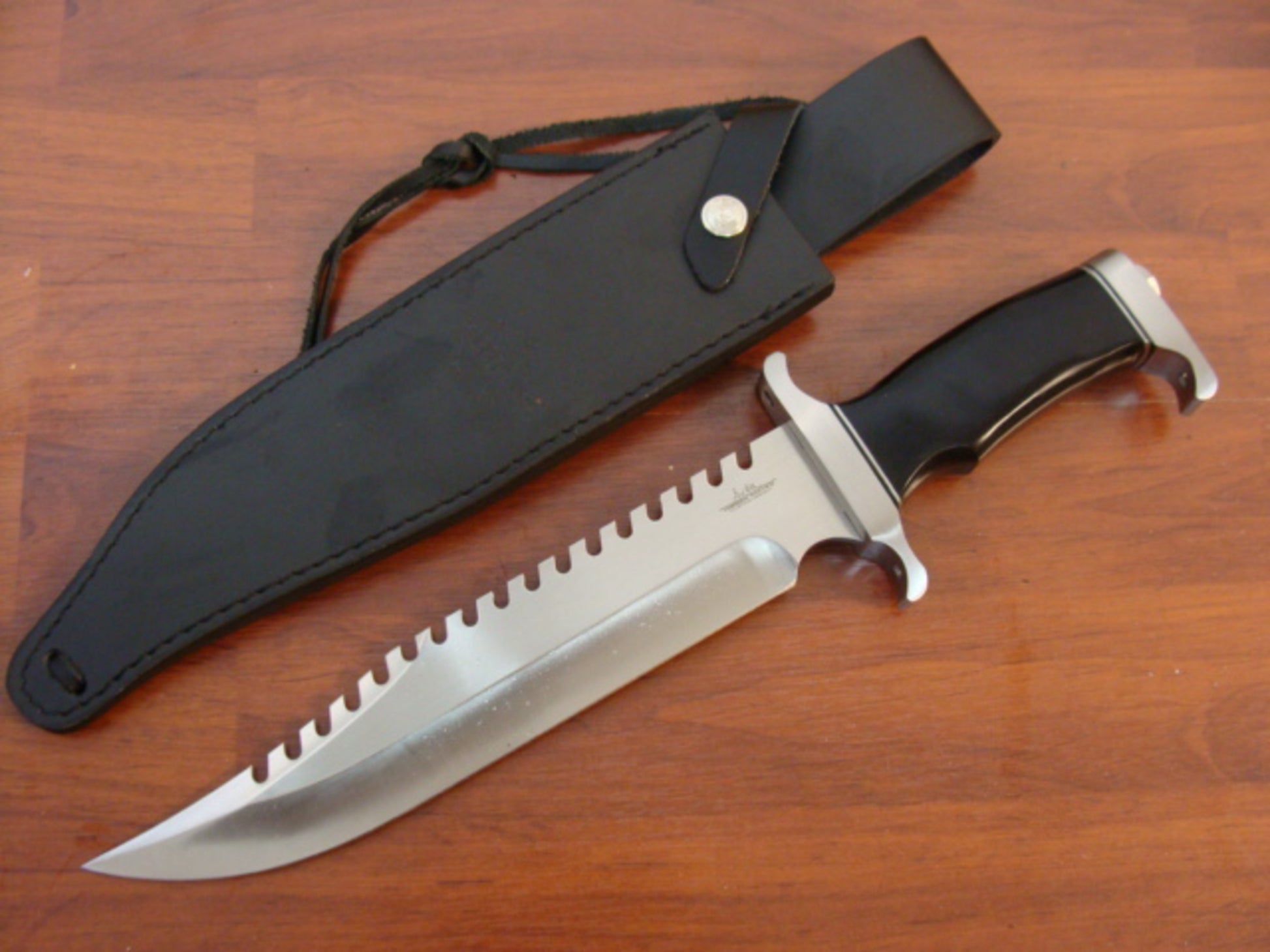 Hibben Survivor Bowie GH5026