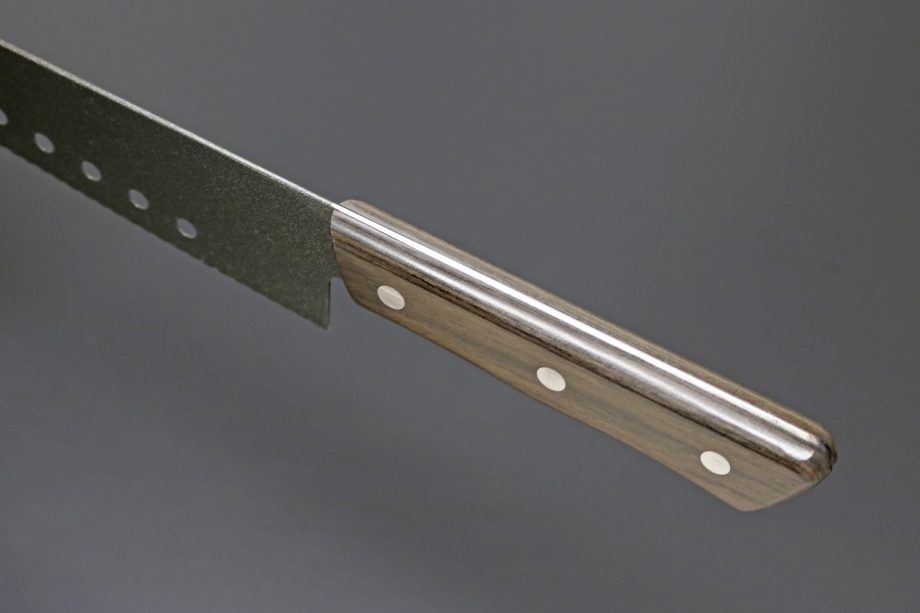 Kanetsune Gyutou Serrated FC-G210-S chef's knife brown wood stainless steel serrated edge