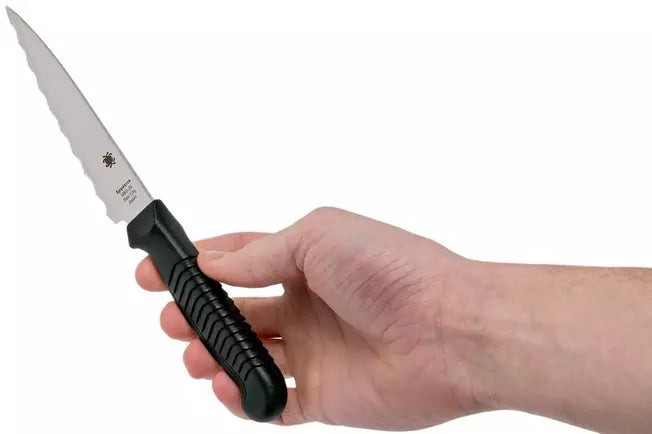 Spyderco Paring Serrated Knife – Precision and Power in Every Slice