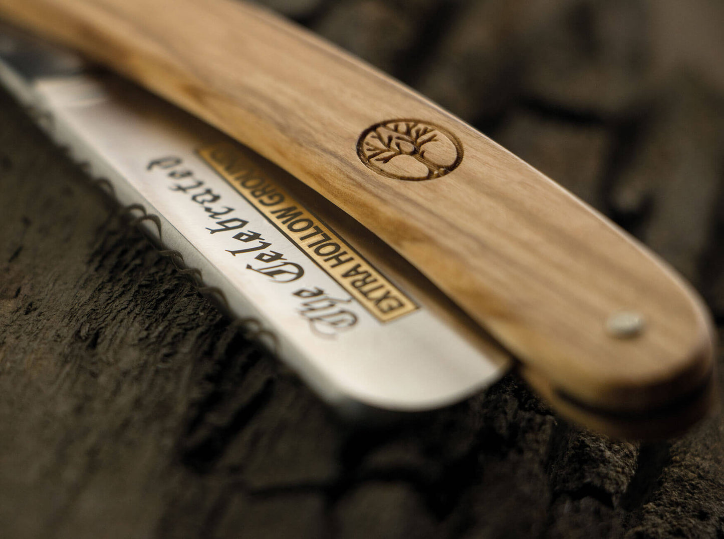 Boker 140327 Razor Celebrated Blade Etching with Olive Wood Handle
